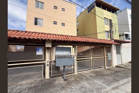 Apartamento para alugar com 56m², 2 quartos e 1 vaga Apartamento para alugar com 56m², 2 quartos e 1 vagaFachada