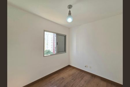 Apartamento para alugar com 76m², 3 quartos e 2 vagasQuarto 2