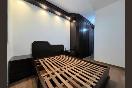 Apartamento para alugar com 76m², 3 quartos e 2 vagasSuíte