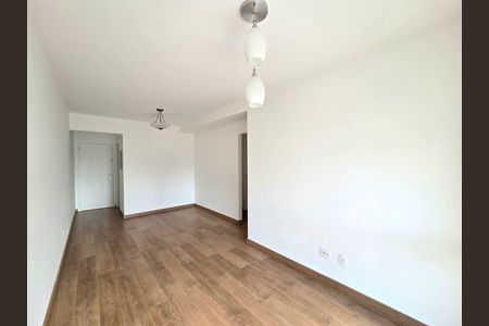 Apartamento para alugar com 76m², 3 quartos e 2 vagasSala