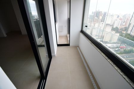 Quarto - Sacada de kitnet/studio para alugar com 1 quarto, 57m² em Centro, Campinas