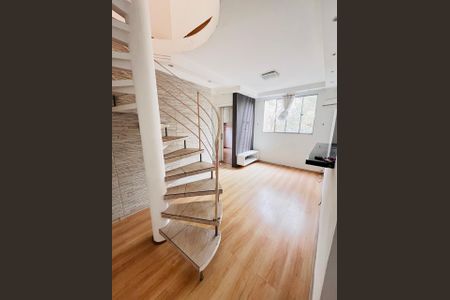 Sala de apartamento para alugar com 2 quartos, 122m² em Jardim Santa Teresinha, São Paulo