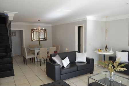 Apartamento para alugar com 178m², 3 quartos e 2 vagasSala