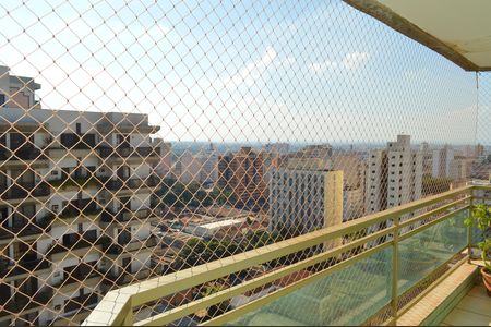Sacada de apartamento para alugar com 3 quartos, 178m² em Centro, Ribeirão Preto