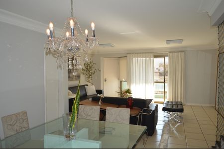 Apartamento para alugar com 178m², 3 quartos e 2 vagasSala