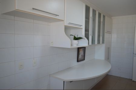 Apartamento para alugar com 178m², 3 quartos e 2 vagasCozinha