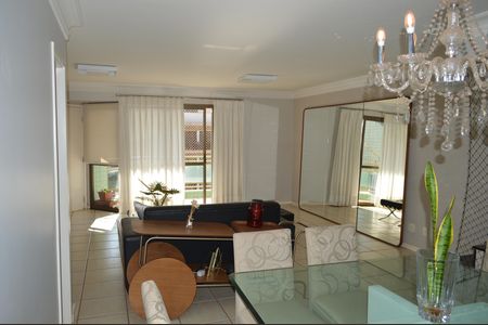 Apartamento para alugar com 178m², 3 quartos e 2 vagasSala