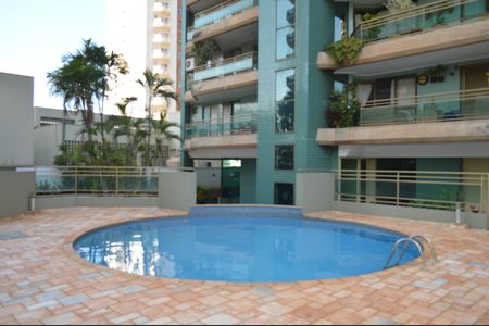 Apartamento para alugar com 178m², 3 quartos e 2 vagasÁrea comum - Piscina