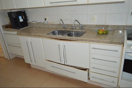 Apartamento para alugar com 178m², 3 quartos e 2 vagasCozinha
