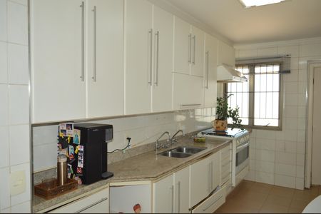 Apartamento para alugar com 178m², 3 quartos e 2 vagasCozinha
