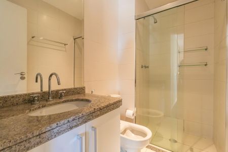 Apartamento à venda com 80m², 2 quartos e 1 vaga Apartamento à venda com 80m², 2 quartos e 1 vagaBanheiro da Suíte