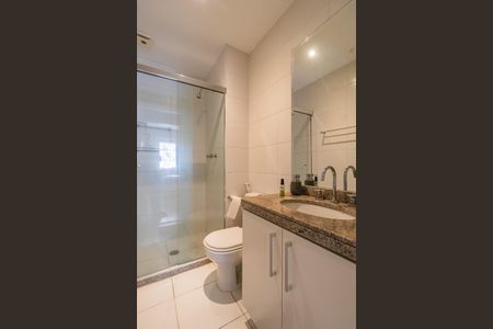 Apartamento à venda com 80m², 2 quartos e 1 vaga Apartamento à venda com 80m², 2 quartos e 1 vagaBanheiro Social