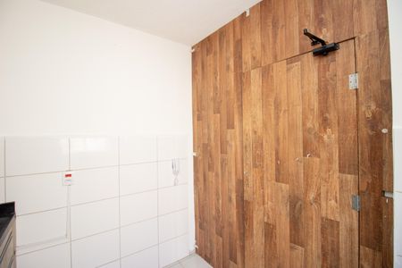 Apartamento à venda com 42m², 2 quartos e 1 vaga Apartamento à venda com 42m², 2 quartos e 1 vagaCozinha e Área de Serviço