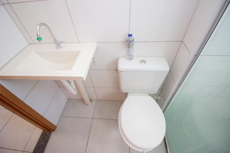 Apartamento à venda com 42m², 2 quartos e 1 vaga Apartamento à venda com 42m², 2 quartos e 1 vagaBanheiro Social