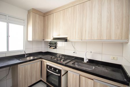 Apartamento à venda com 42m², 2 quartos e 1 vaga Apartamento à venda com 42m², 2 quartos e 1 vagaCozinha e Área de Serviço