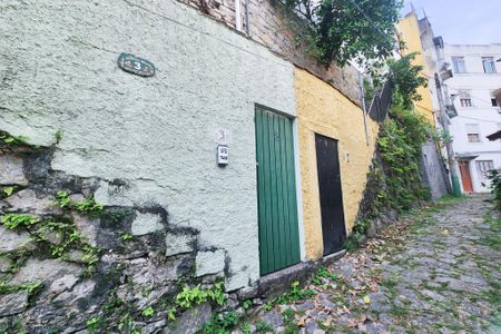Studio para alugar com 9m², 1 quarto e sem vaga Studio para alugar com 9m², 1 quarto e sem vagaFachada