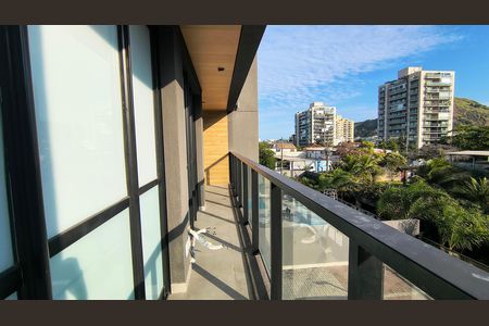 Varanda de apartamento para alugar com 3 quartos, 75m² em Barra da Tijuca, Rio de Janeiro