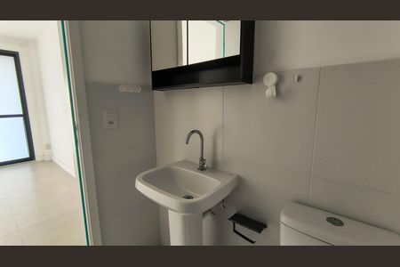 Apartamento para alugar com 75m², 3 quartos e 1 vaga Apartamento para alugar com 75m², 3 quartos e 1 vagaBanheiro da Suíte