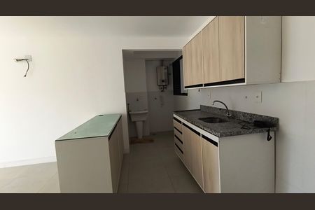 Apartamento para alugar com 75m², 3 quartos e 1 vaga Apartamento para alugar com 75m², 3 quartos e 1 vagaCozinha e Área de Serviço