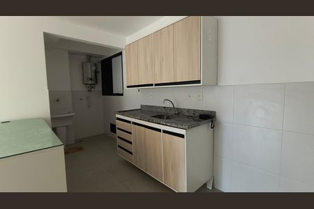 Apartamento para alugar com 75m², 3 quartos e 1 vaga Apartamento para alugar com 75m², 3 quartos e 1 vagaCozinha e Área de Serviço