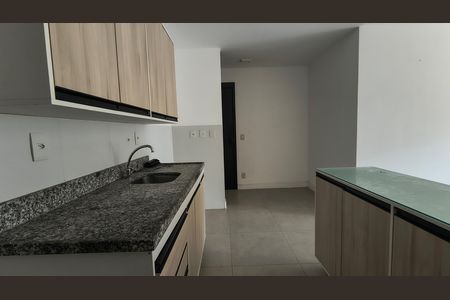 Apartamento para alugar com 75m², 3 quartos e 1 vaga Apartamento para alugar com 75m², 3 quartos e 1 vagaCozinha e Área de Serviço
