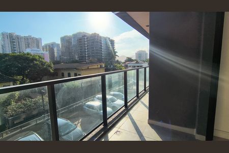 Varanda  de apartamento para alugar com 3 quartos, 75m² em Barra da Tijuca, Rio de Janeiro