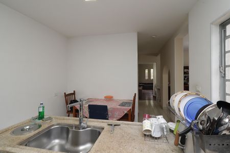 Casa à venda com 600m², 6 quartos e 6 vagasCozinha