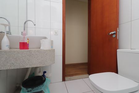 Casa à venda com 600m², 6 quartos e 6 vagasBanheiro 3
