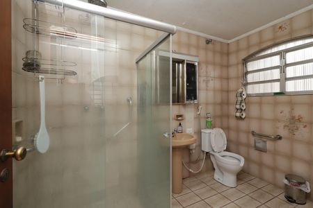 Casa à venda com 600m², 6 quartos e 6 vagasBanheiro 1