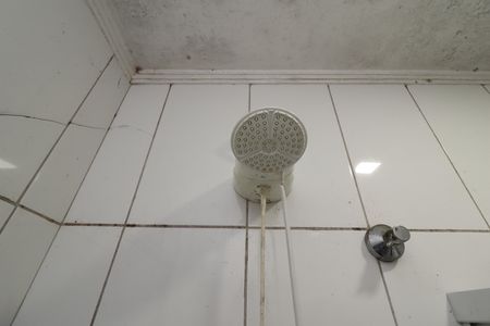 Casa à venda com 600m², 6 quartos e 6 vagasBanheiro 2