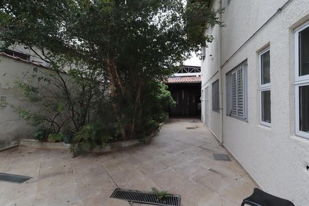 Casa à venda com 600m², 6 quartos e 6 vagasQuintal