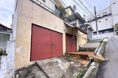 Casa à venda com 125m², 2 quartos e 2 vagasFachada