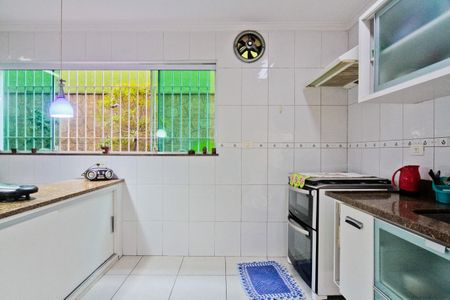 Casa à venda com 150m², 3 quartos e 2 vagas Casa à venda com 150m², 3 quartos e 2 vagasCozinha