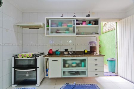 Casa à venda com 150m², 3 quartos e 2 vagas Casa à venda com 150m², 3 quartos e 2 vagasCozinha