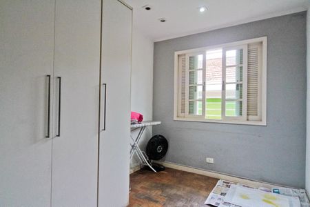 Casa à venda com 150m², 3 quartos e 2 vagas Casa à venda com 150m², 3 quartos e 2 vagasQuarto