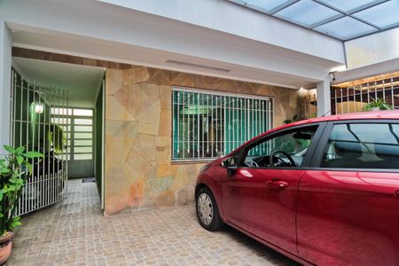 Casa à venda com 150m², 3 quartos e 2 vagas Casa à venda com 150m², 3 quartos e 2 vagasÁrea externa