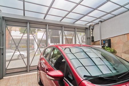 Casa à venda com 150m², 3 quartos e 2 vagas Casa à venda com 150m², 3 quartos e 2 vagasÁrea externa