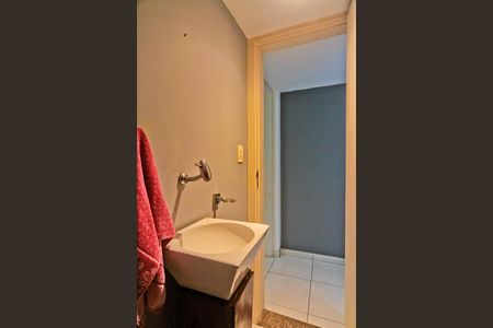 Casa à venda com 150m², 3 quartos e 2 vagas Casa à venda com 150m², 3 quartos e 2 vagasLavabo