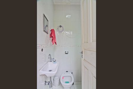 Casa à venda com 150m², 3 quartos e 2 vagas Casa à venda com 150m², 3 quartos e 2 vagasÁrea de Serviço