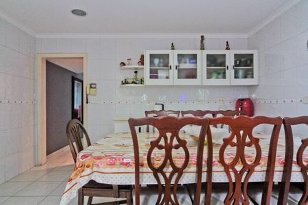 Casa à venda com 150m², 3 quartos e 2 vagas Casa à venda com 150m², 3 quartos e 2 vagasCozinha
