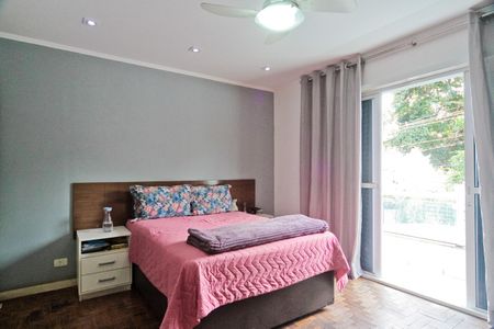 Casa à venda com 150m², 3 quartos e 2 vagas Casa à venda com 150m², 3 quartos e 2 vagasSuíte