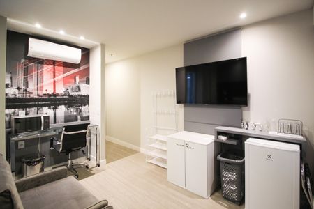 Studio para alugar com 25m², 1 quarto e 1 vaga Studio para alugar com 25m², 1 quarto e 1 vagaSuíte