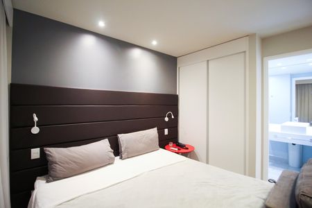 Studio para alugar com 25m², 1 quarto e 1 vaga Studio para alugar com 25m², 1 quarto e 1 vagaSuíte