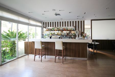 Studio para alugar com 25m², 1 quarto e 1 vaga Studio para alugar com 25m², 1 quarto e 1 vagaÁrea comum - Restaurante