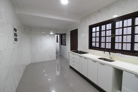 Casa à venda com 259m², 5 quartos e 4 vagasCozinha