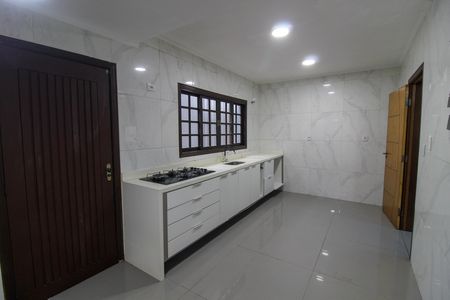 Casa à venda com 259m², 5 quartos e 4 vagasCozinha