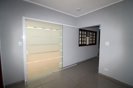 Casa à venda com 259m², 5 quartos e 4 vagasSala