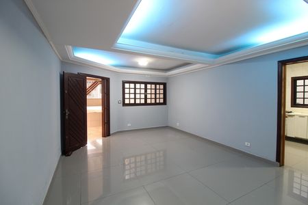 Casa à venda com 259m², 5 quartos e 4 vagasSala
