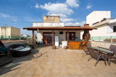 Apartamento à venda com 172m², 4 quartos e 2 vagas Apartamento à venda com 172m², 4 quartos e 2 vagasCOBERTURA