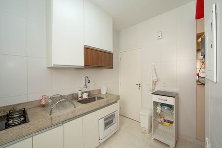 Apartamento à venda com 172m², 4 quartos e 2 vagas Apartamento à venda com 172m², 4 quartos e 2 vagasCOZINHA
